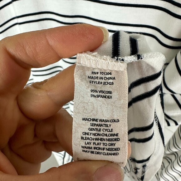 Soft Surroundings Hi Low Jersey Knit Tunic Top Striped Black White Size Medium - Picture 4 of 4